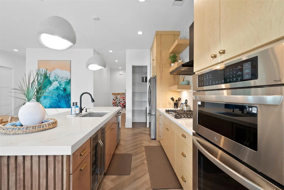 Photo of 3807 Neptune