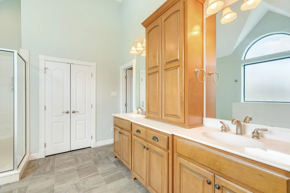 Photo of 607 Walnut Street
