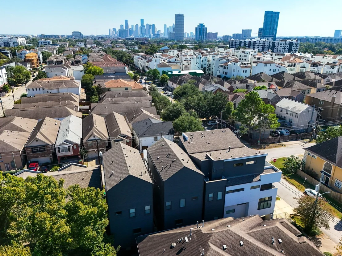 Photo of 405 Detering Street