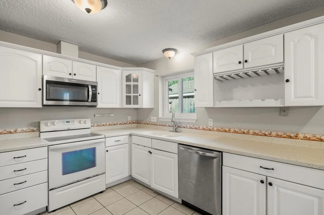 Photo of 23826 Lestergate Drive