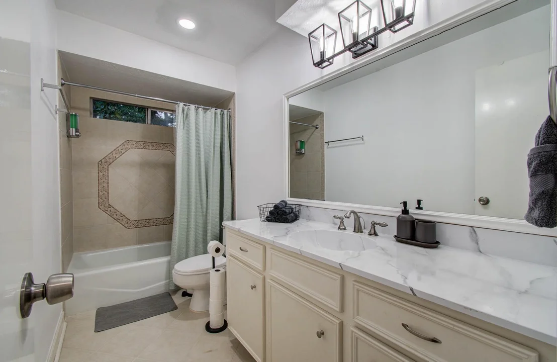 Photo of 5135 Westerham Place