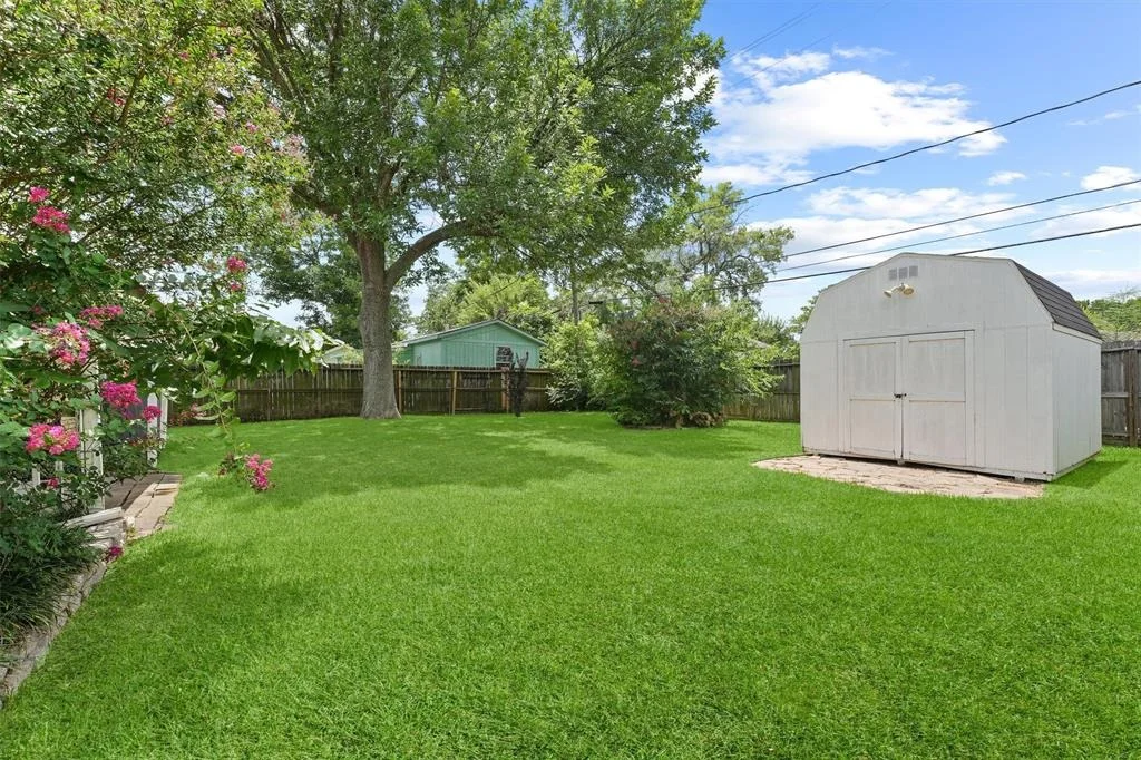Photo of 2106 Huckleberry Lane