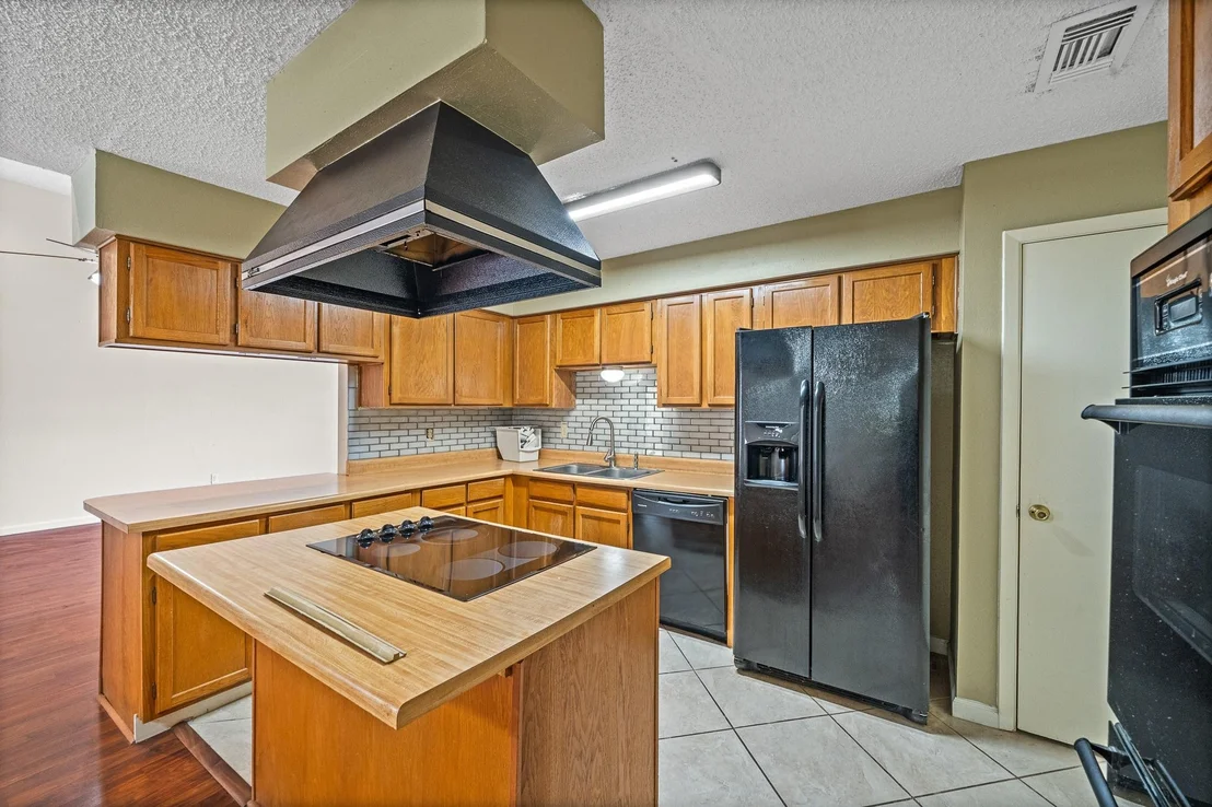Photo of 10714 Sherburne Drive