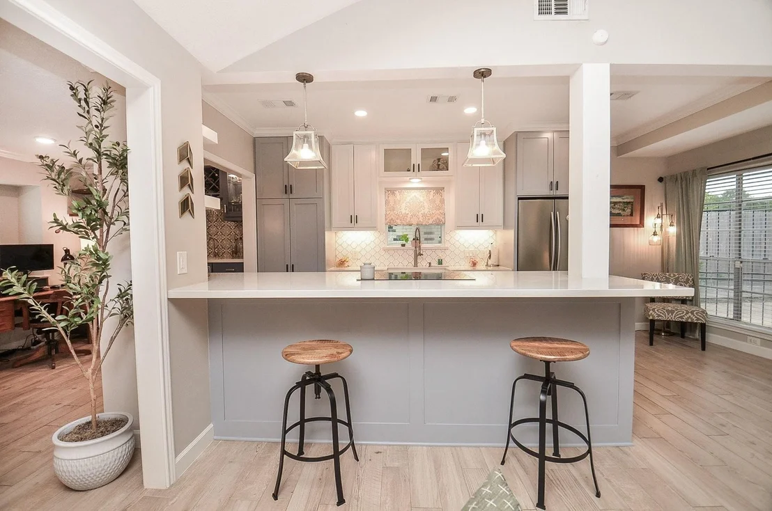 Photo of 9718 Springmont Drive