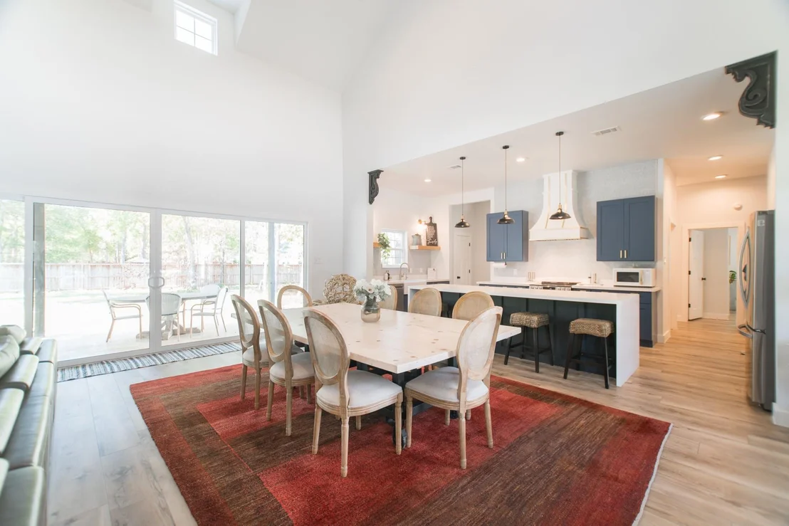Photo of 5 W Forest Court