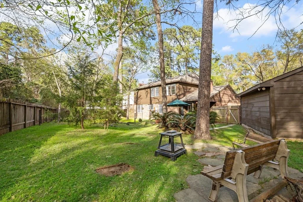 Photo of 33 Hickory Oak Drive