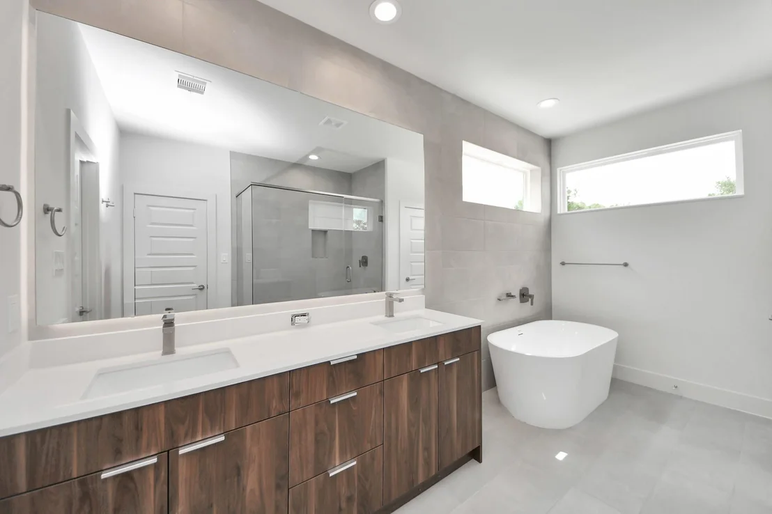 Photo of 2211 Diagonal Lane
