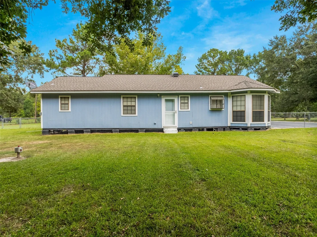 Photo of 207 Lone Pine Drive
