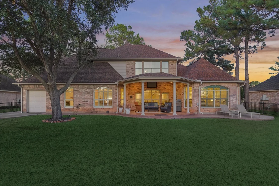 Photo of 147 Sunnyvale W