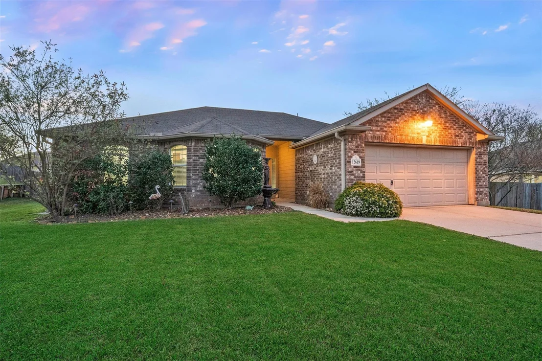 Photo of 12619 Hackberry Drive