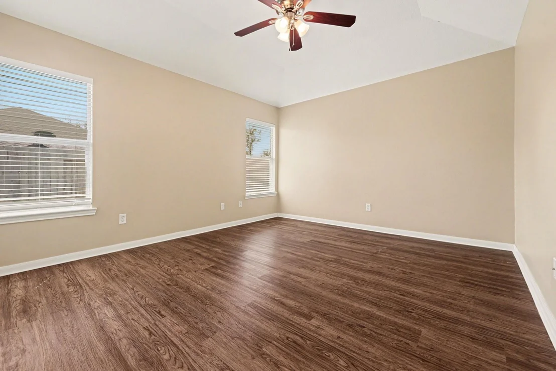 Photo of 3223 Stoneydale Lane