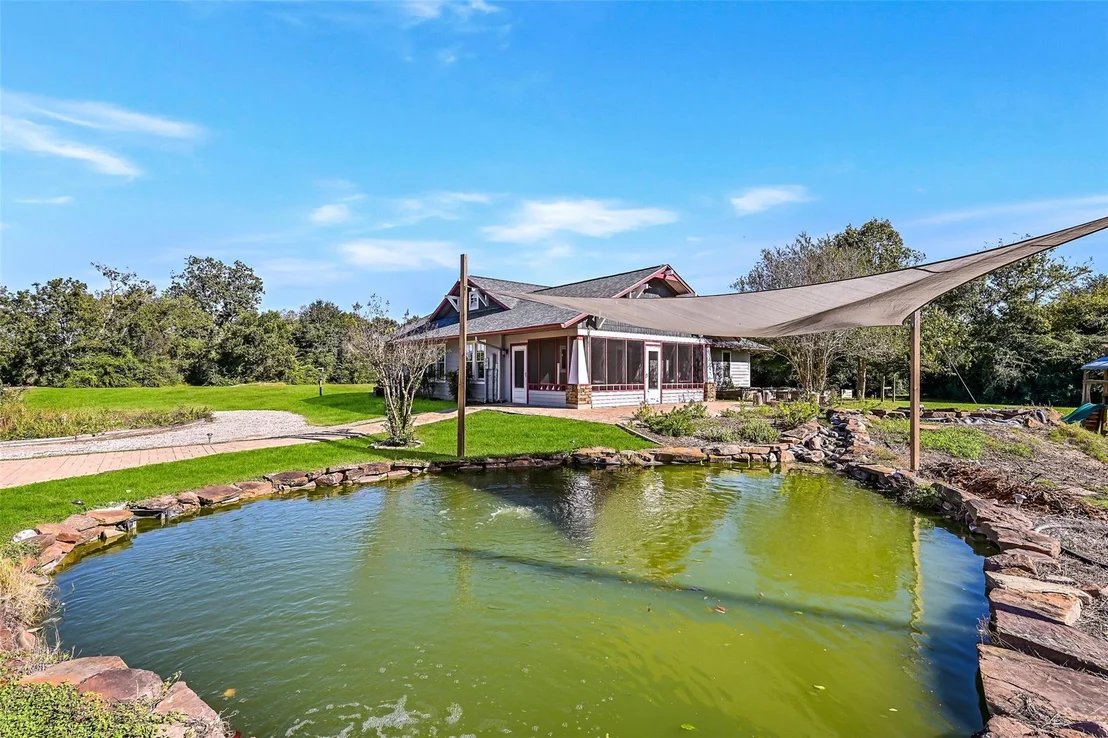 Photo of 3200 Fairway Drive