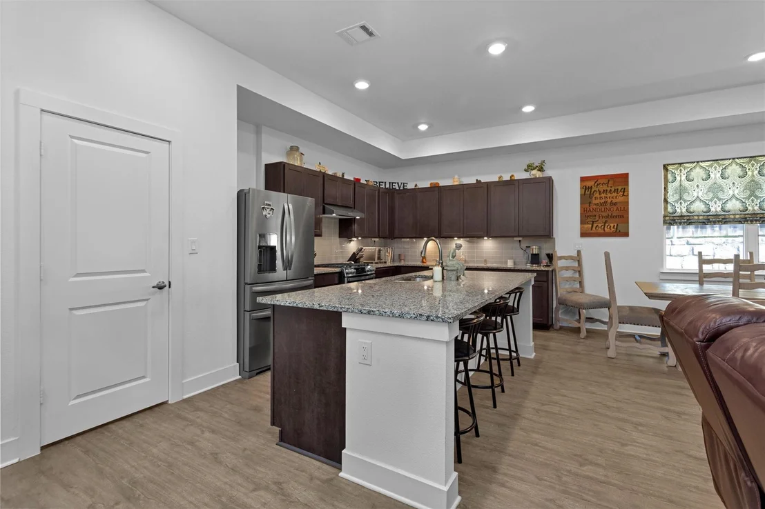Photo of 954 Golden Willow Lane