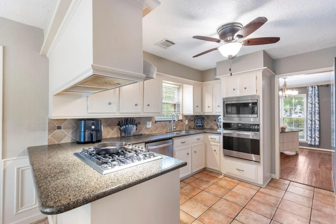Photo of 15619 Pebble Bend Drive