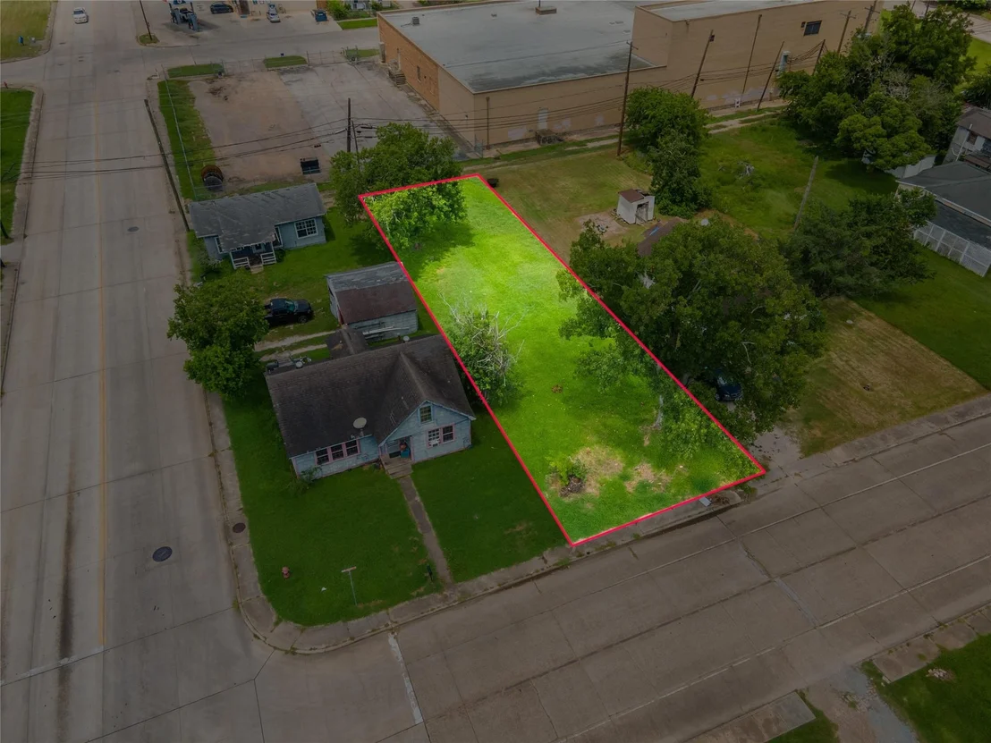 Photo of 1026 W 4th Street