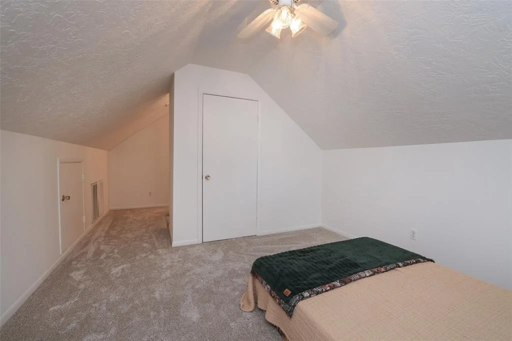 Photo of 9239 Walnut Road