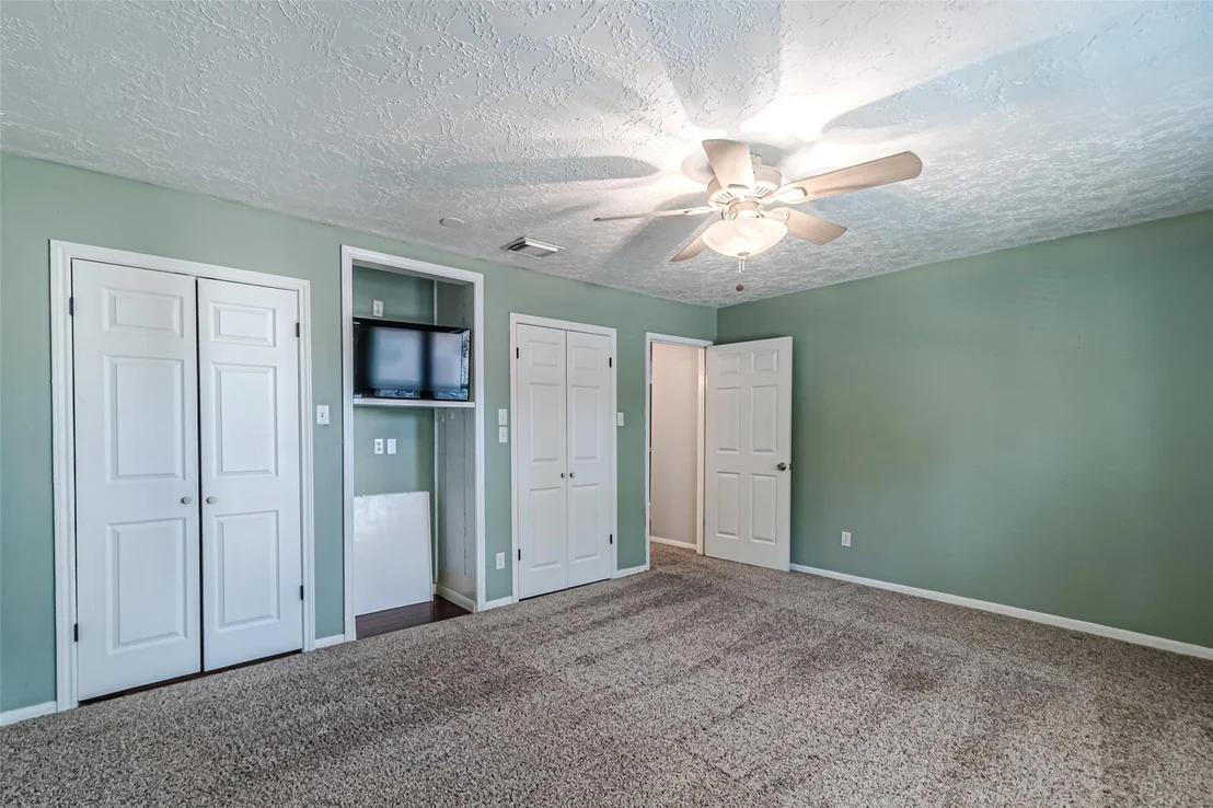 Photo of 8211 Riverglade Drive