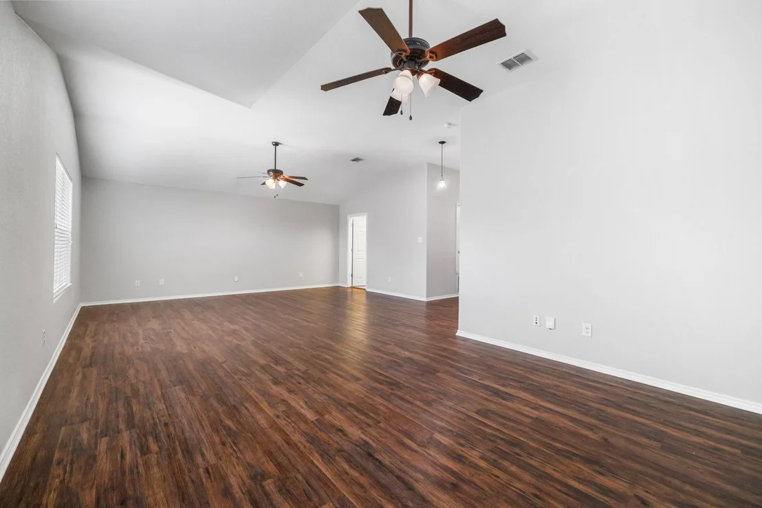 Photo of 3103 Thunder Gulch
