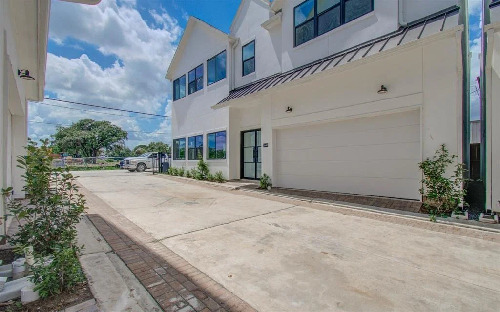 Photo of 1651 Bingle Road