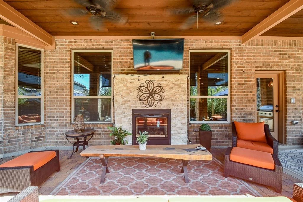 Photo of 7539 Langley Road
