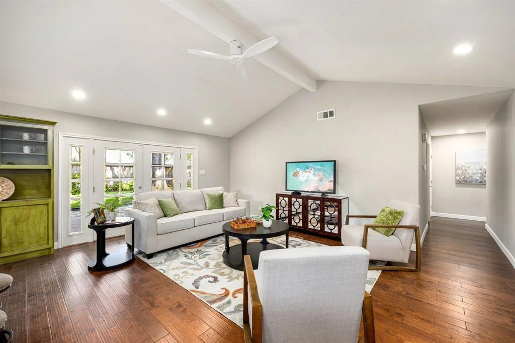 Photo of 10718 Dunlap Street