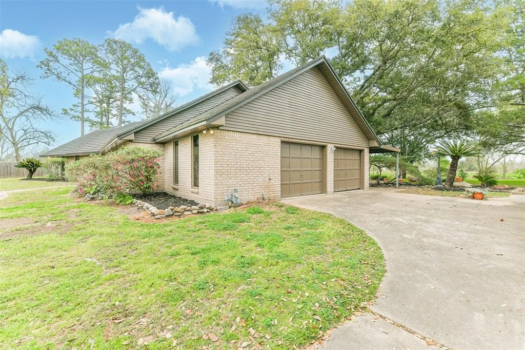 Photo of 407 Karlis Drive