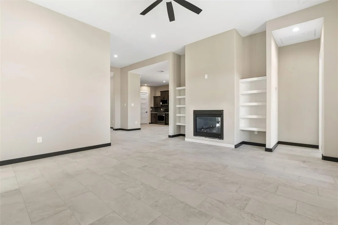 Photo of 208 Silverleaf Street