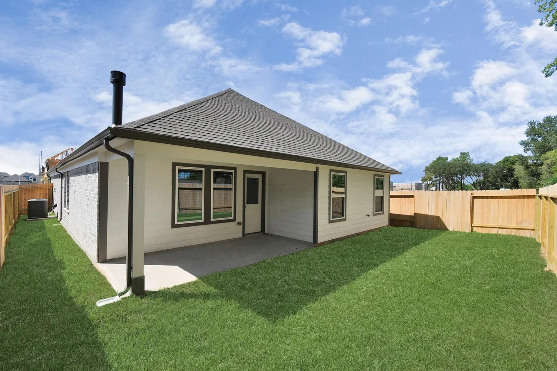 Photo of 16007 Sycamore Maple Lane