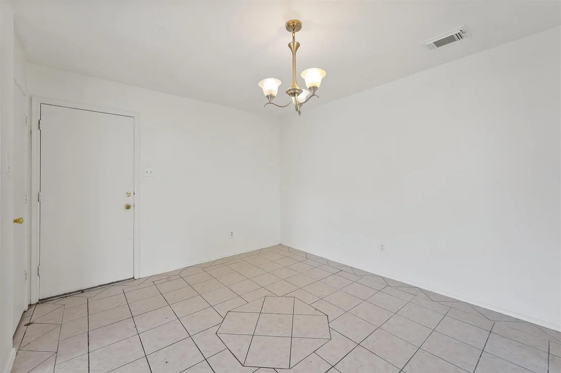 Photo of 11702 Evesborough Drive
