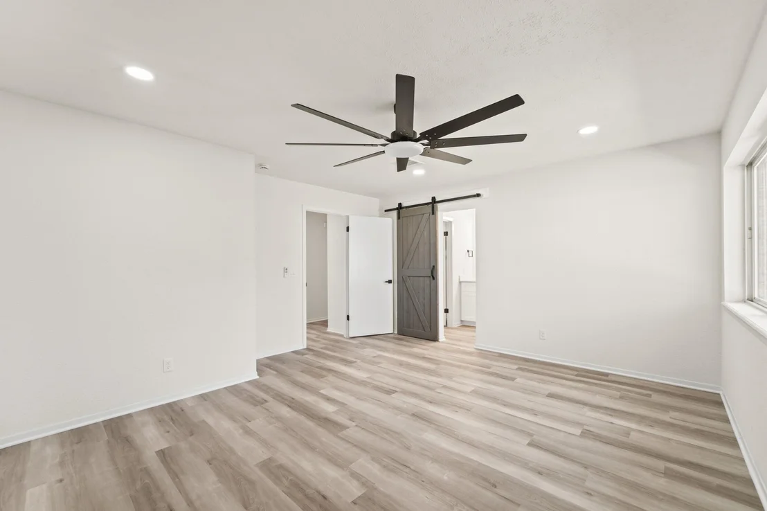 Photo of 13102 Maxim Drive