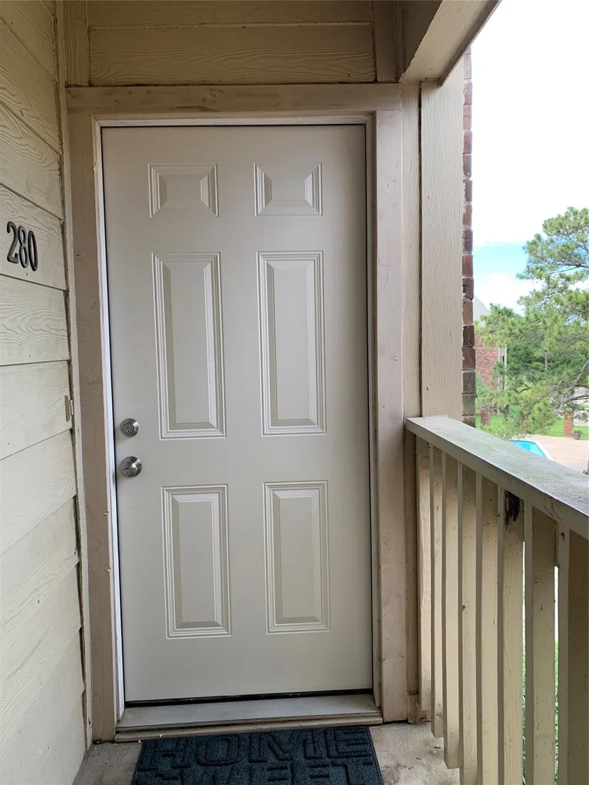 Photo of Unit 280B at 2501 Gulf Freeway