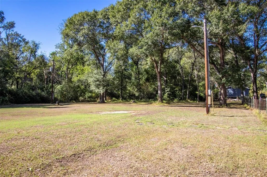 Photo of 1942 Walnut Drive