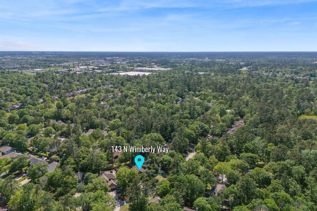 Photo of 143 N Wimberly Way
