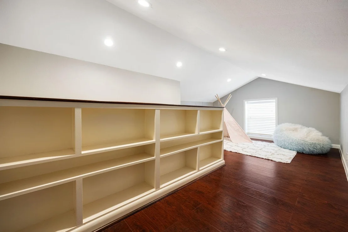 Photo of 10207 Oakpoint Drive