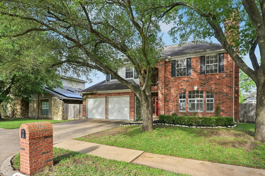 Photo of 2807 Stone Way Drive