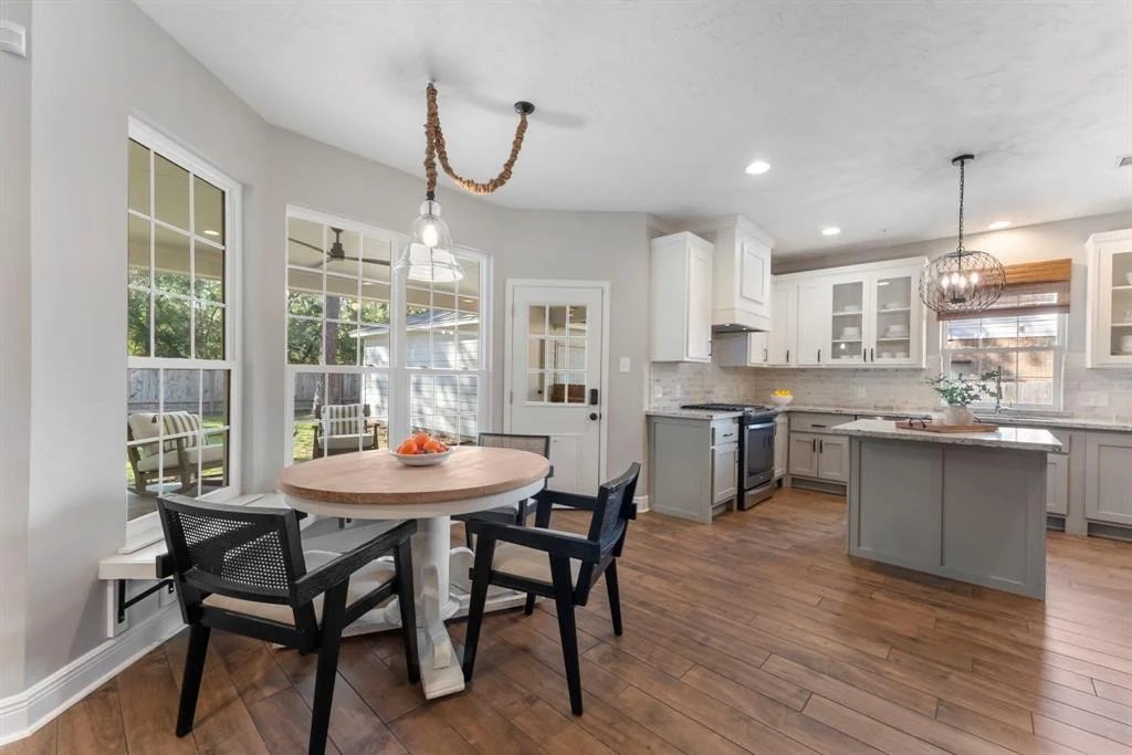 Photo of 120 W Bonneymead Circle