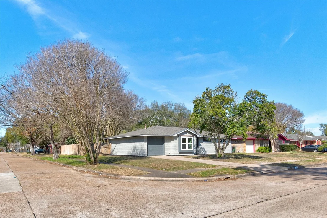 Photo of 5774 Greencraig Drive