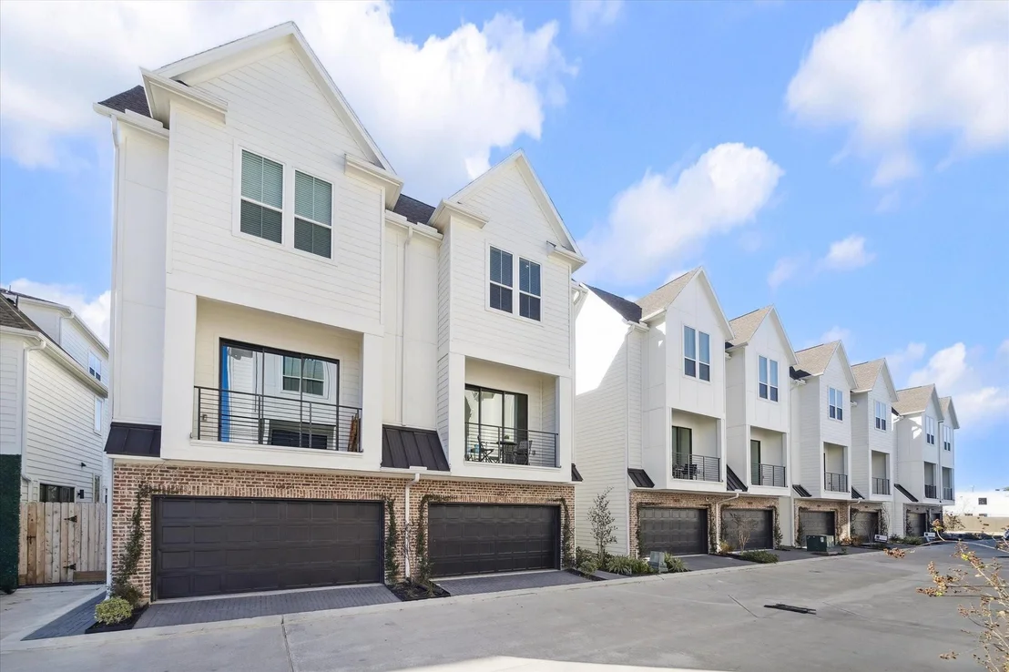 Photo of 10614 Cascade Ledge Lane