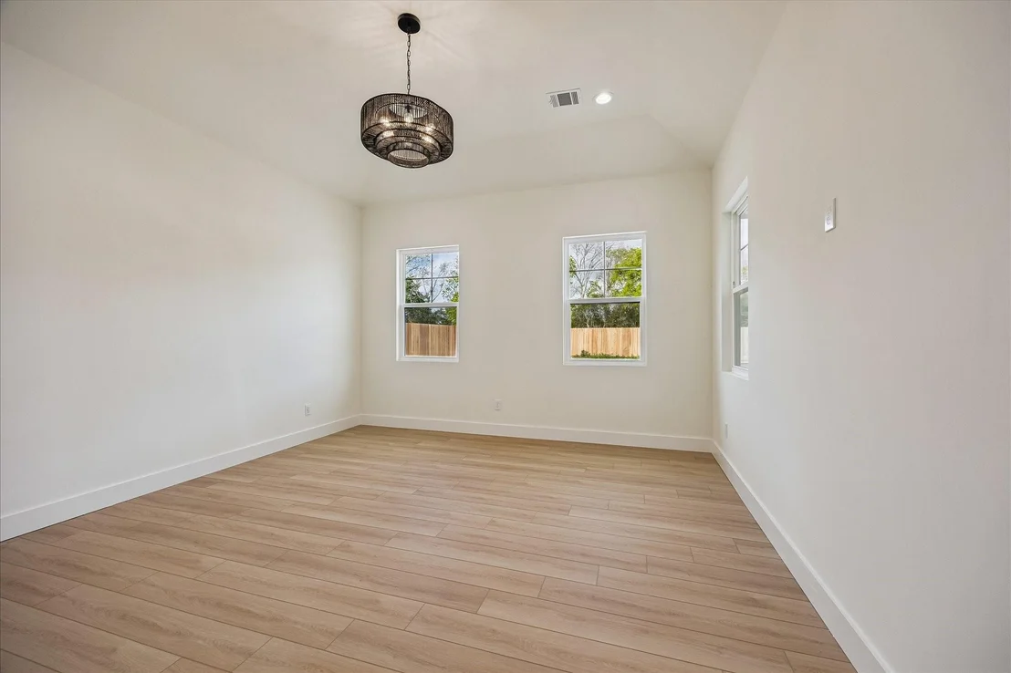 Photo of 3134 W Tower