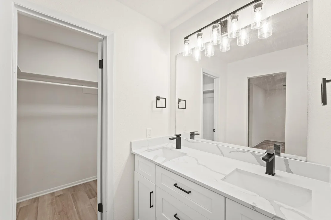 Photo of 13102 Maxim Drive