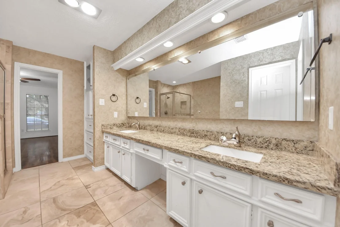 Photo of 12463 Oak Park Drive