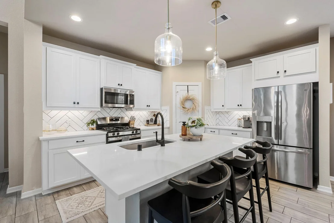Photo of 337 Andes Drive