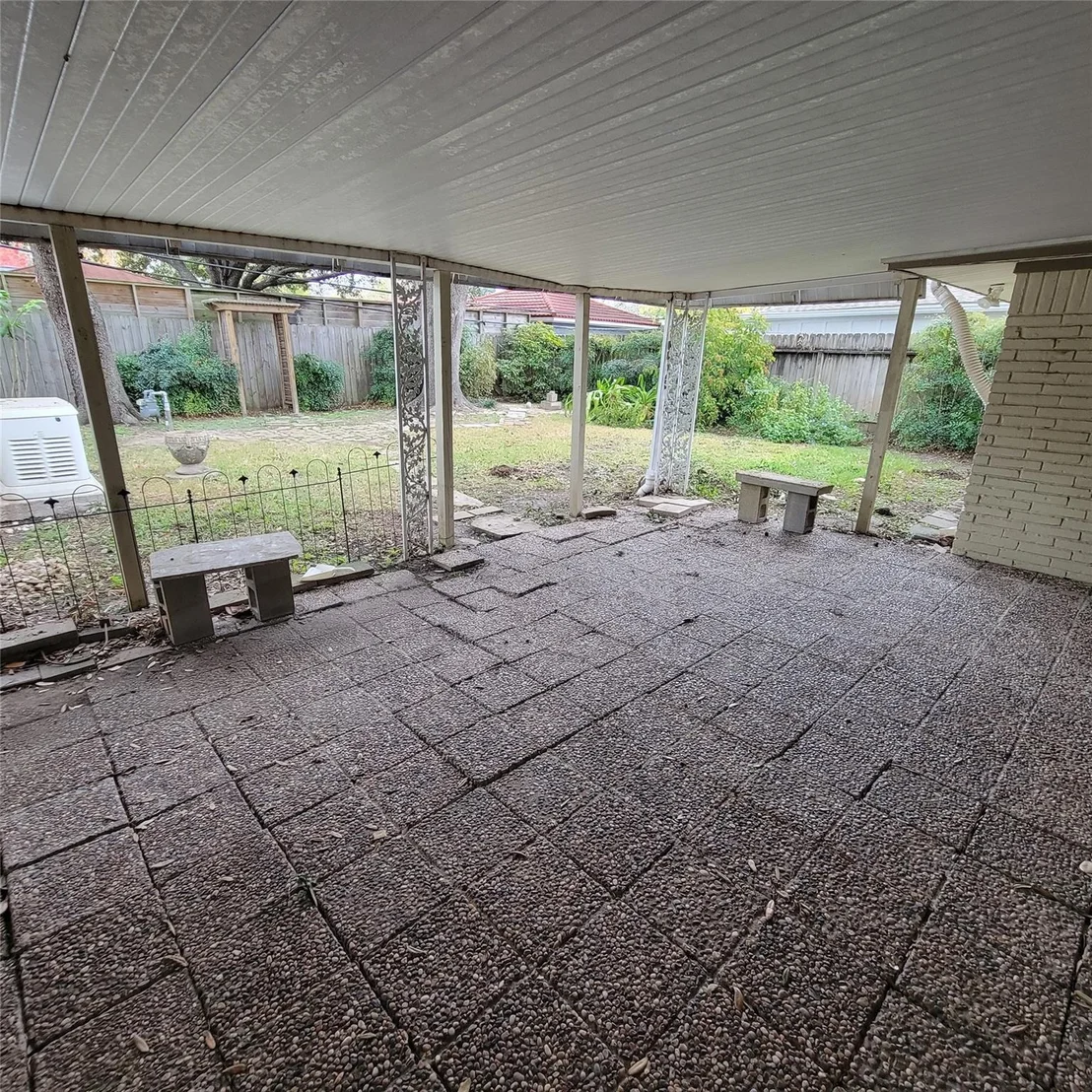 Photo of 5718 Burlinghall Drive
