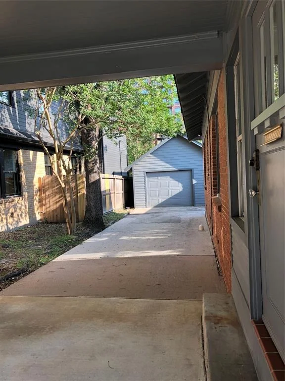 Photo of 824 Sledge Street