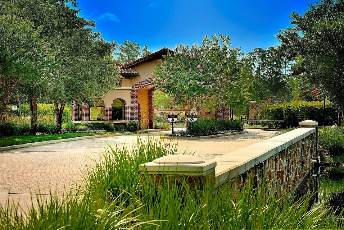 Photo of 18 N Badger Lodge Circle