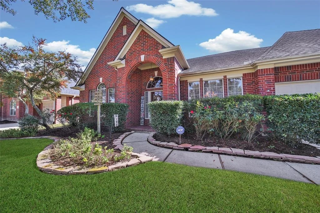 Photo of 5831 Pinelake Crossing Drive