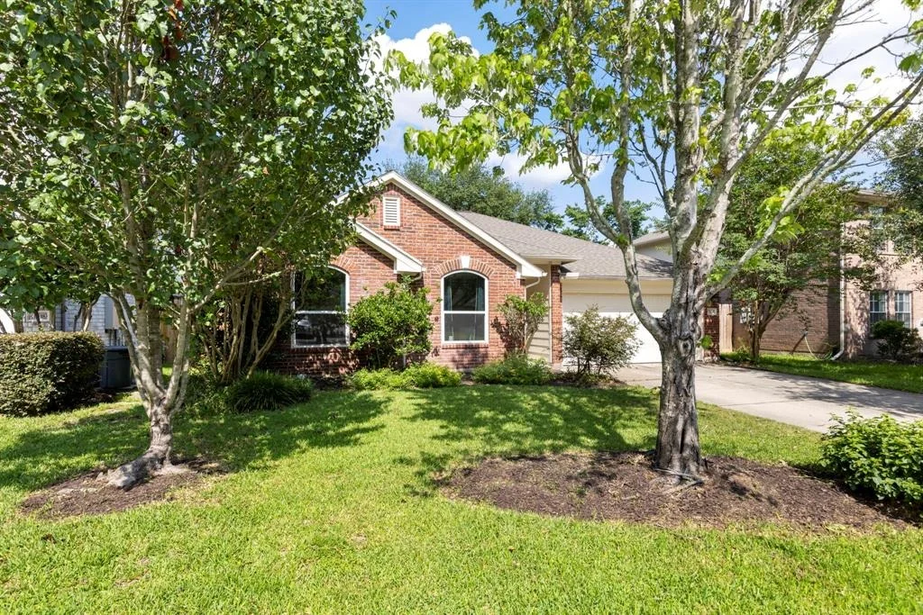 Photo of 31114 Silver Village Drive