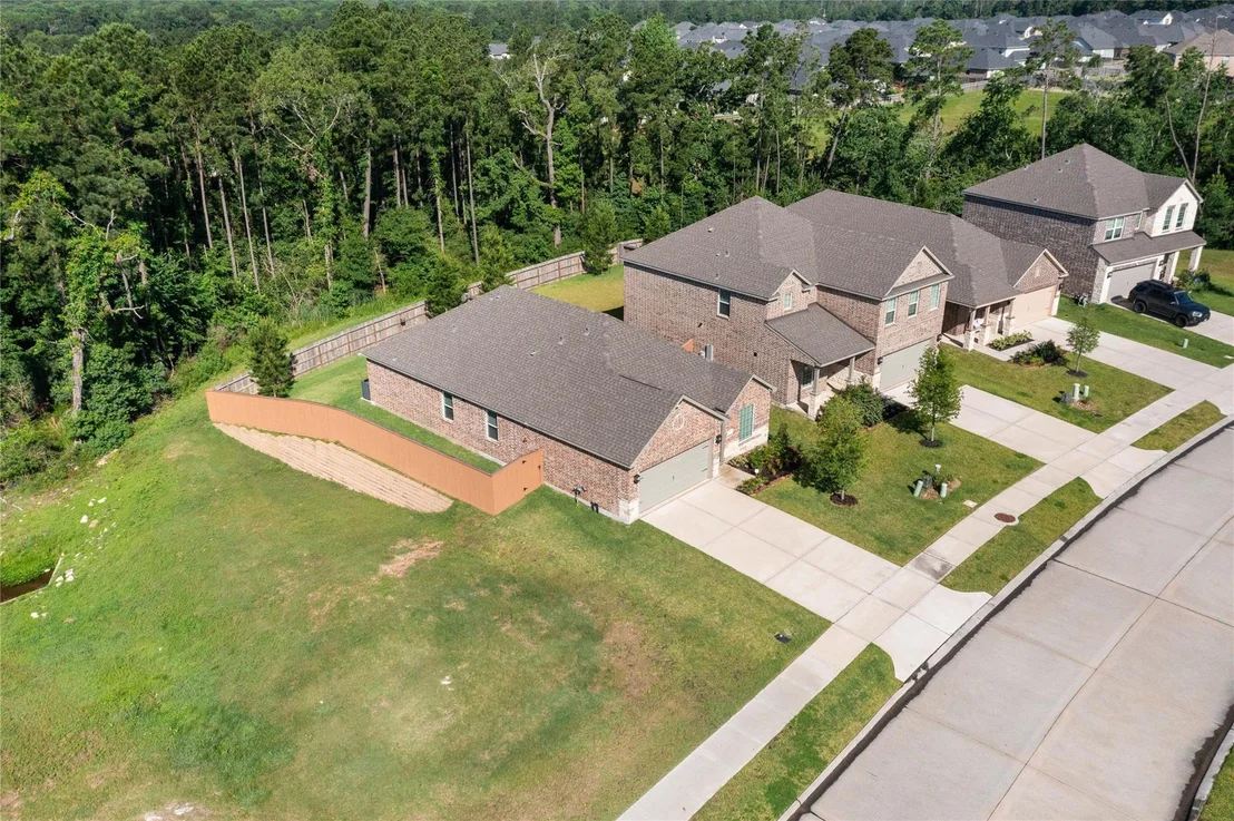 Photo of 6167 White Spruce Drive