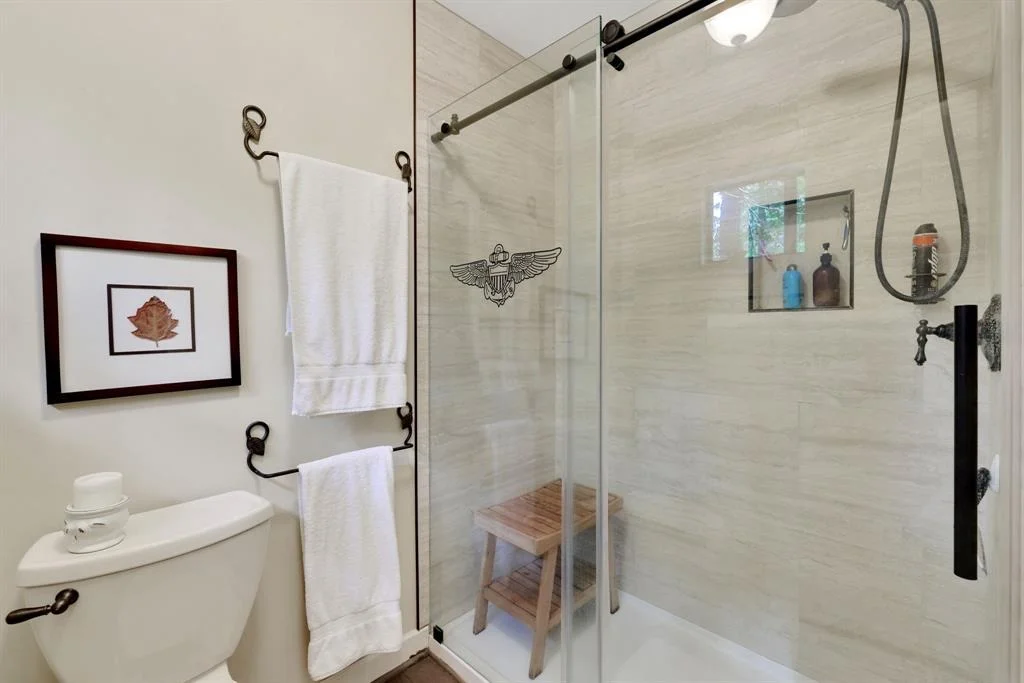 Photo of 1103 Lakeview Estates Drive