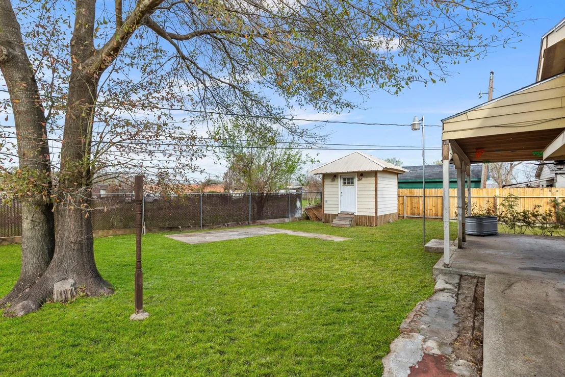 Photo of 618 Mosher Lane